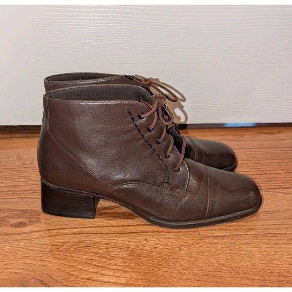 Easy Spirit Brown Leather Y2K Lace Up Ankle Boots Block Heel Size 8.5B Crescent - Picture 3 of 8